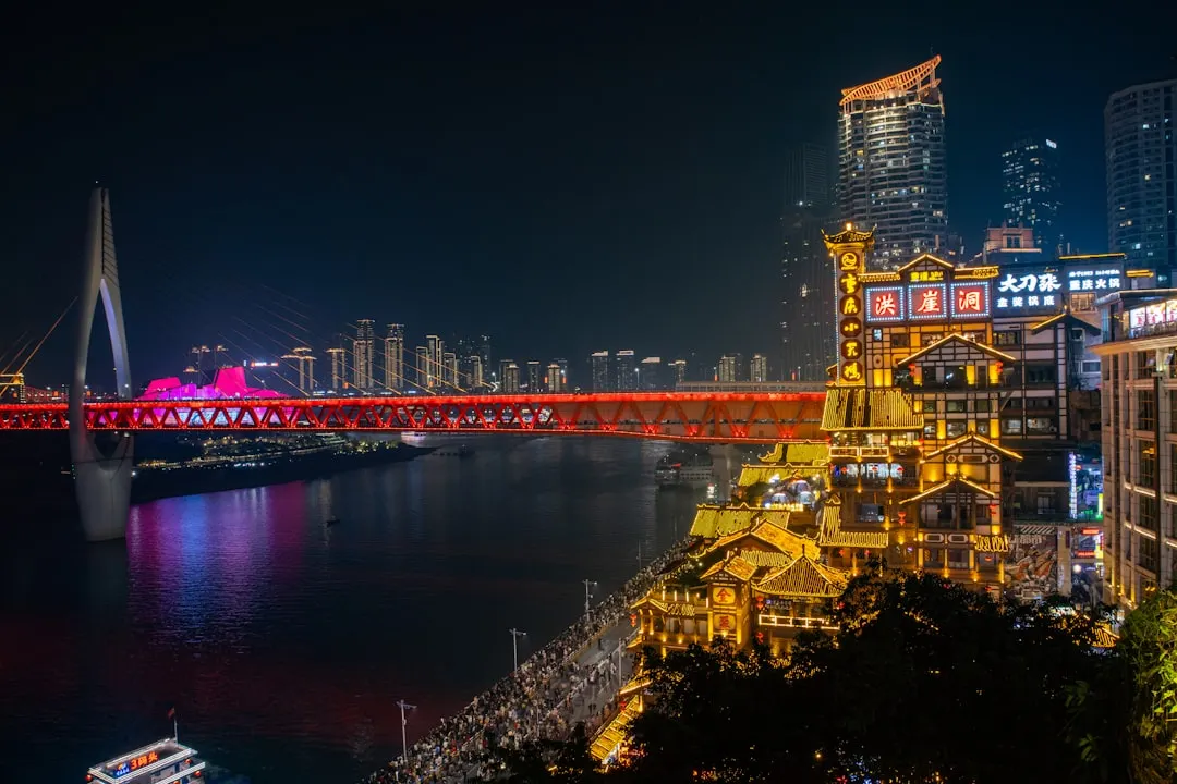 响彻云霄科技ERP系统技术解析：从数据流到业务闭环的实现路径